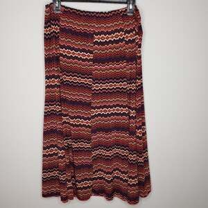 Metro Wear Maxi Skirt Large